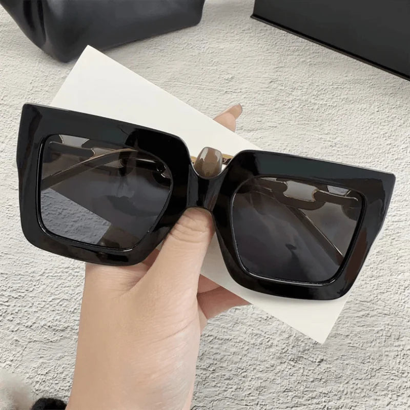 New Women Sunglasses Chain Anti Uv Sun Glasses Fashionable.