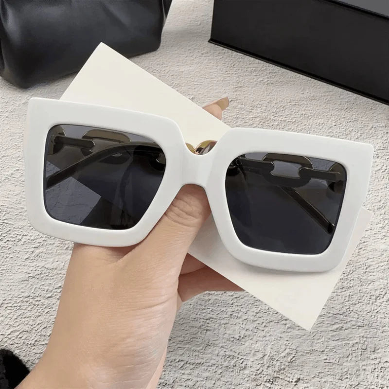 New Women Sunglasses Chain Anti Uv Sun Glasses Fashionable.